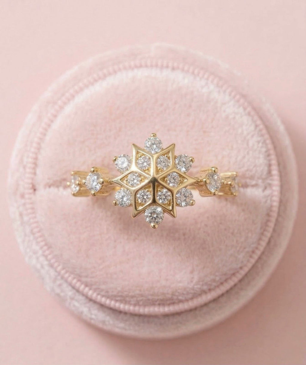 Elira - Snowflake Ring