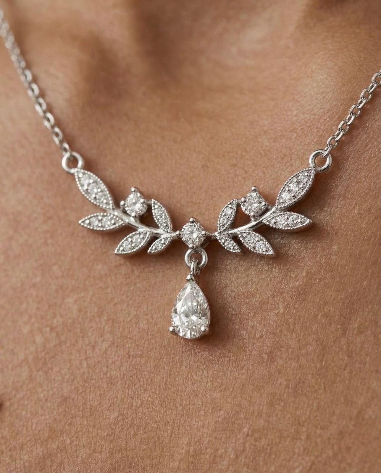 Amara - Graceful Bloom Necklace