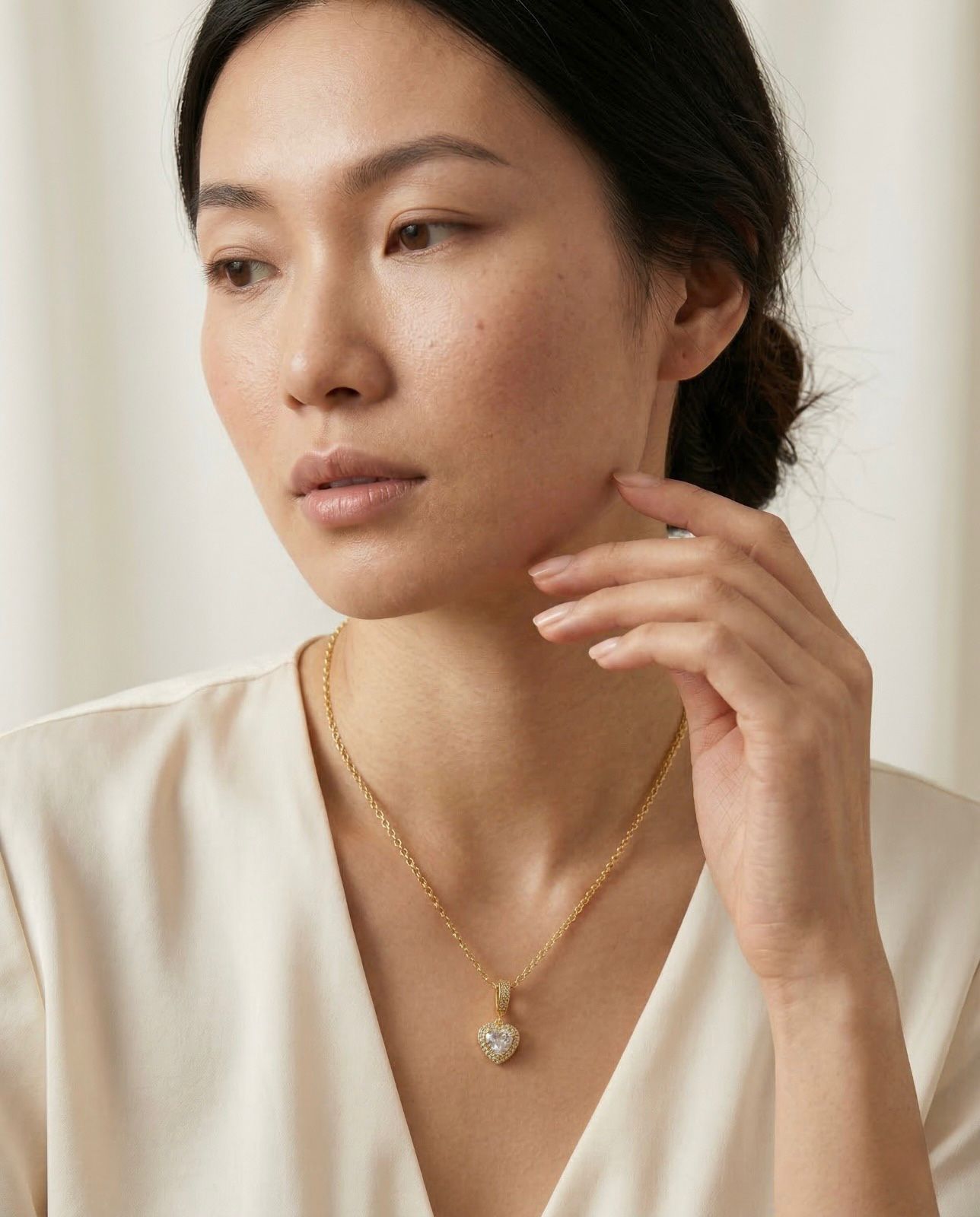 Fayza - Golden Heart Necklace