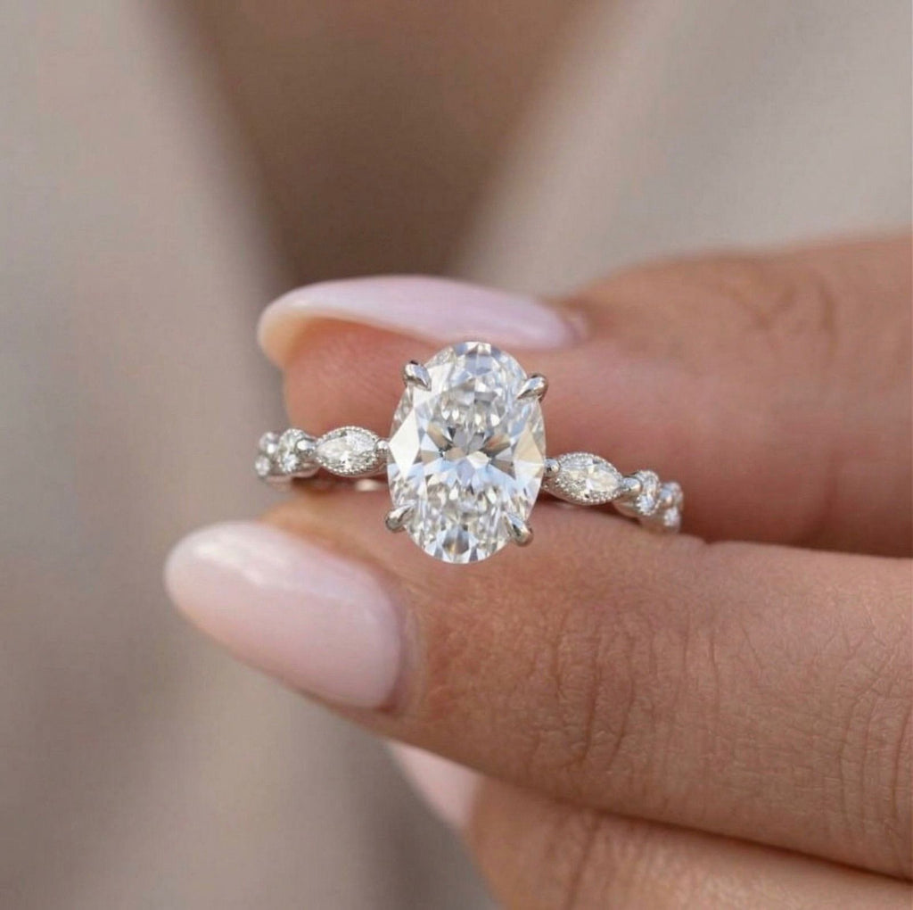 Amara – Devotion Ring